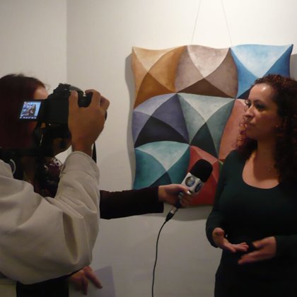 At the exhibition "Distortions: The Eccentric Status Quo" - © Josana Valle